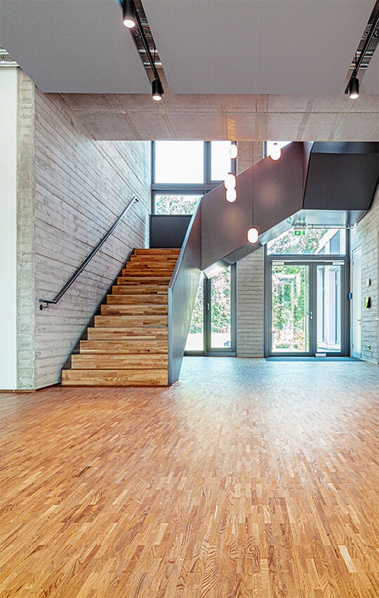 Headquarter meets 2K Holz-Öl